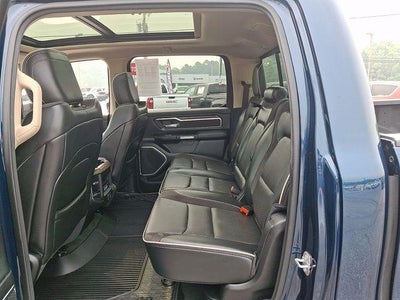 2020 RAM 1500 Laramie Crew Cab 4x4 5'7" Box