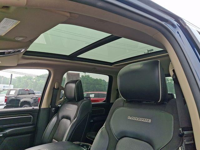 2020 RAM 1500 Laramie Crew Cab 4x4 5'7" Box