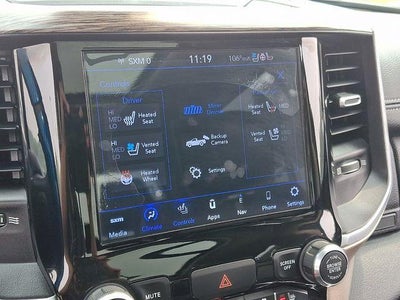 2020 RAM 1500 Laramie Crew Cab 4x4 5'7" Box
