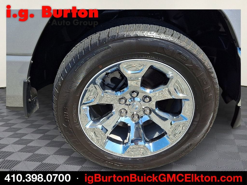 2022 RAM 1500 Big Horn Crew Cab 4x4 5'7" Box