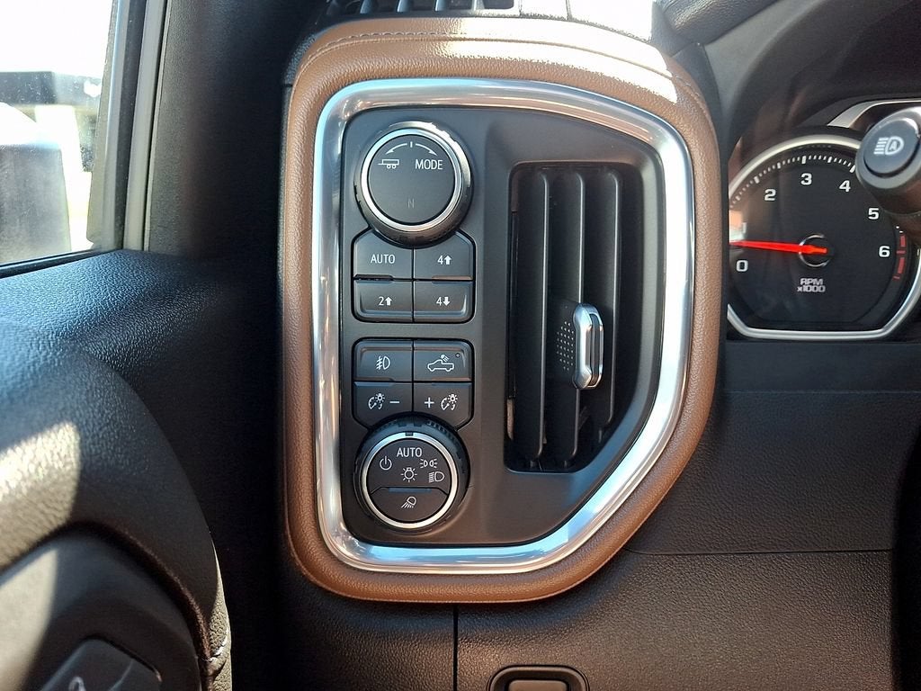 2023 Chevrolet Silverado 3500 HD High Country DRW
