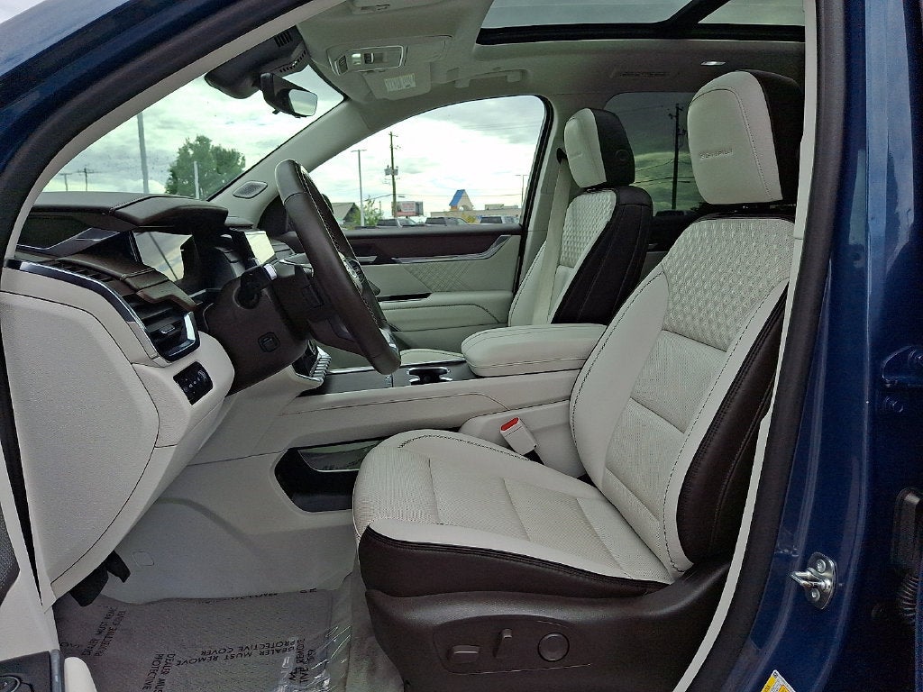 2024 GMC Acadia Denali