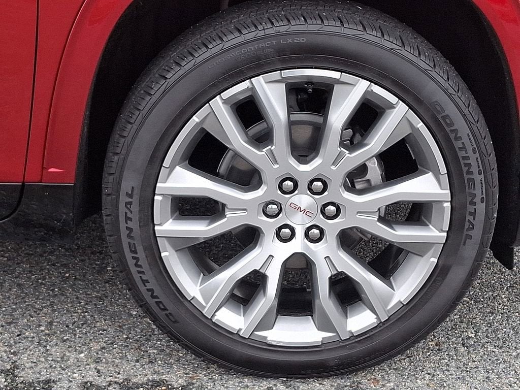 2025 GMC Acadia Denali