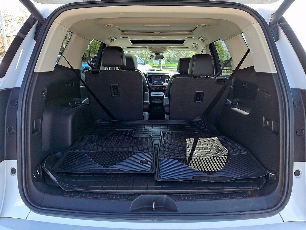 2020 GMC Acadia Denali