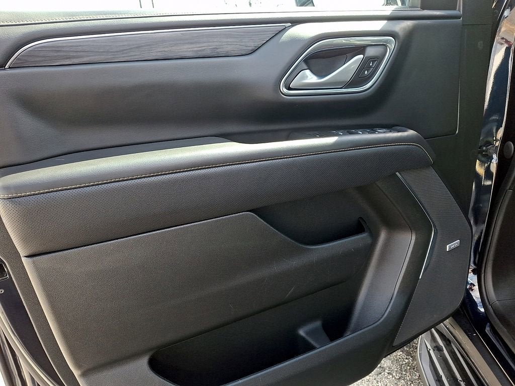 2022 GMC Yukon XL SLT