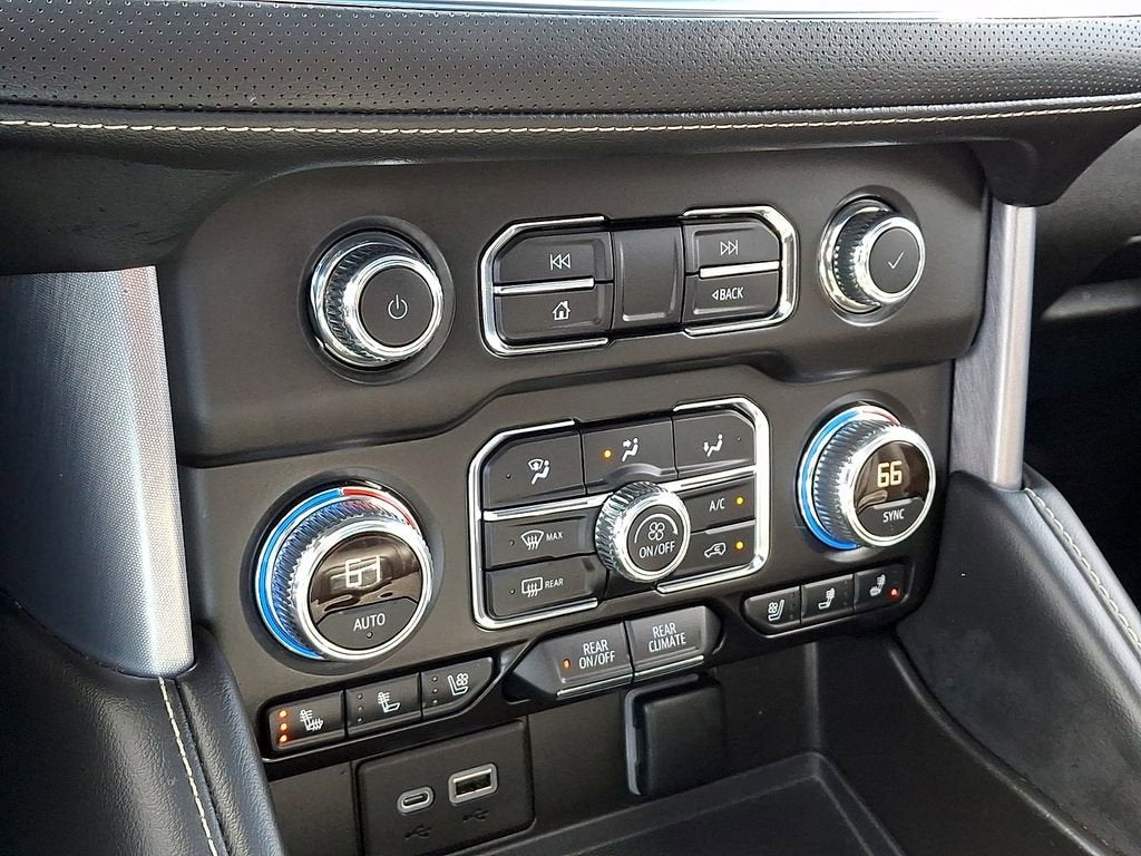 2022 GMC Yukon XL SLT