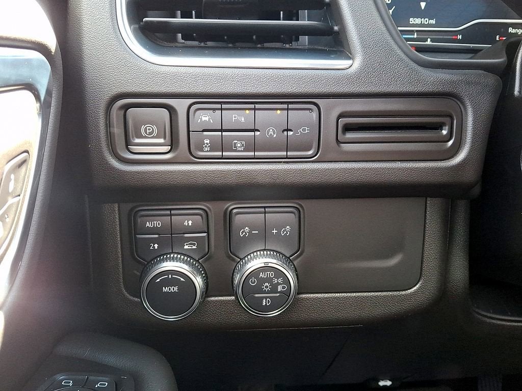 2022 GMC Yukon XL SLT