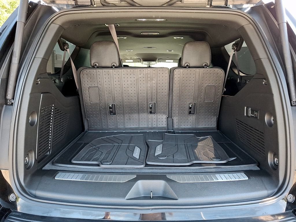 2022 Chevrolet Suburban High Country