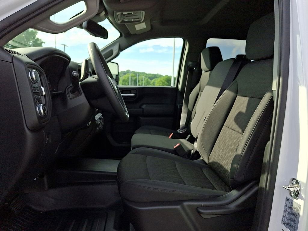 2026 GMC Sierra 2500HD Pro - Photo 9