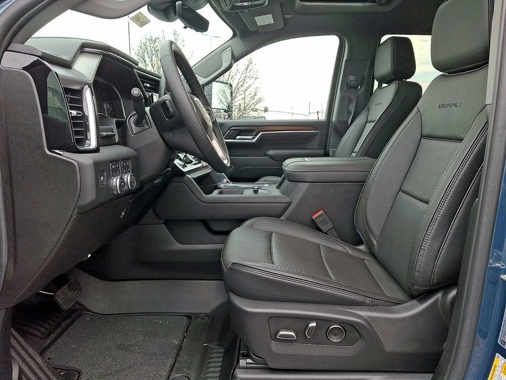 2025 GMC Sierra 2500 HD Denali