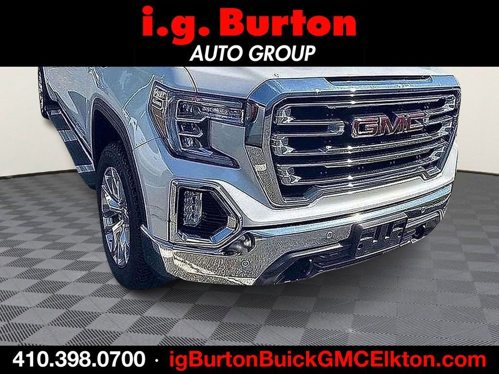 2022 GMC Sierra 4WD Crew Cab Short Box SLT's photo