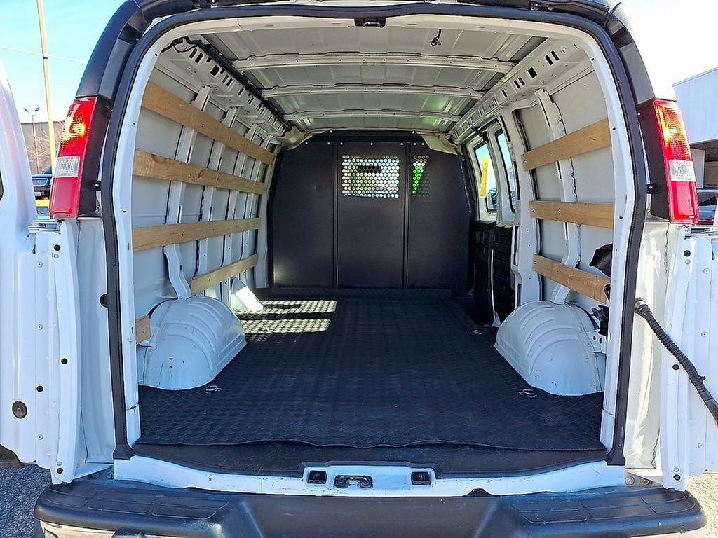 2024 GMC Savana 2500 Work Van