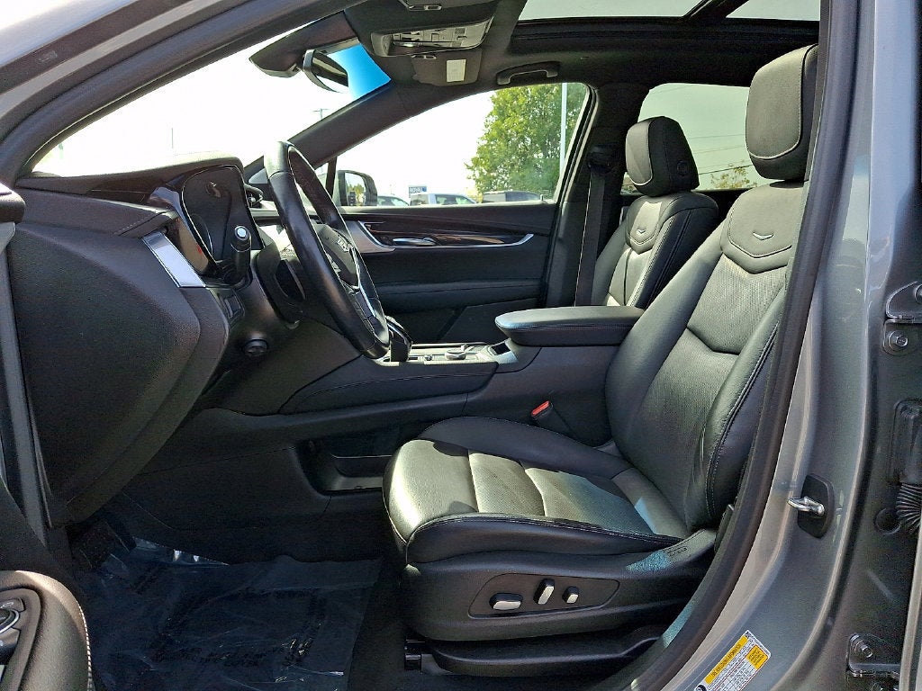 2023 Cadillac XT5 FWD Premium Luxury