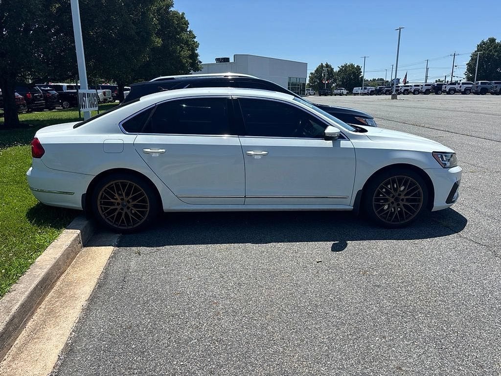 2016 Volkswagen Passat 1.8T SE