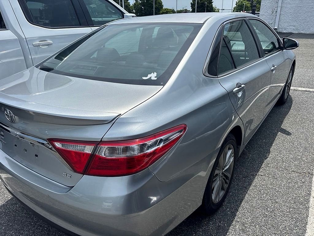 2015 Toyota Camry SE