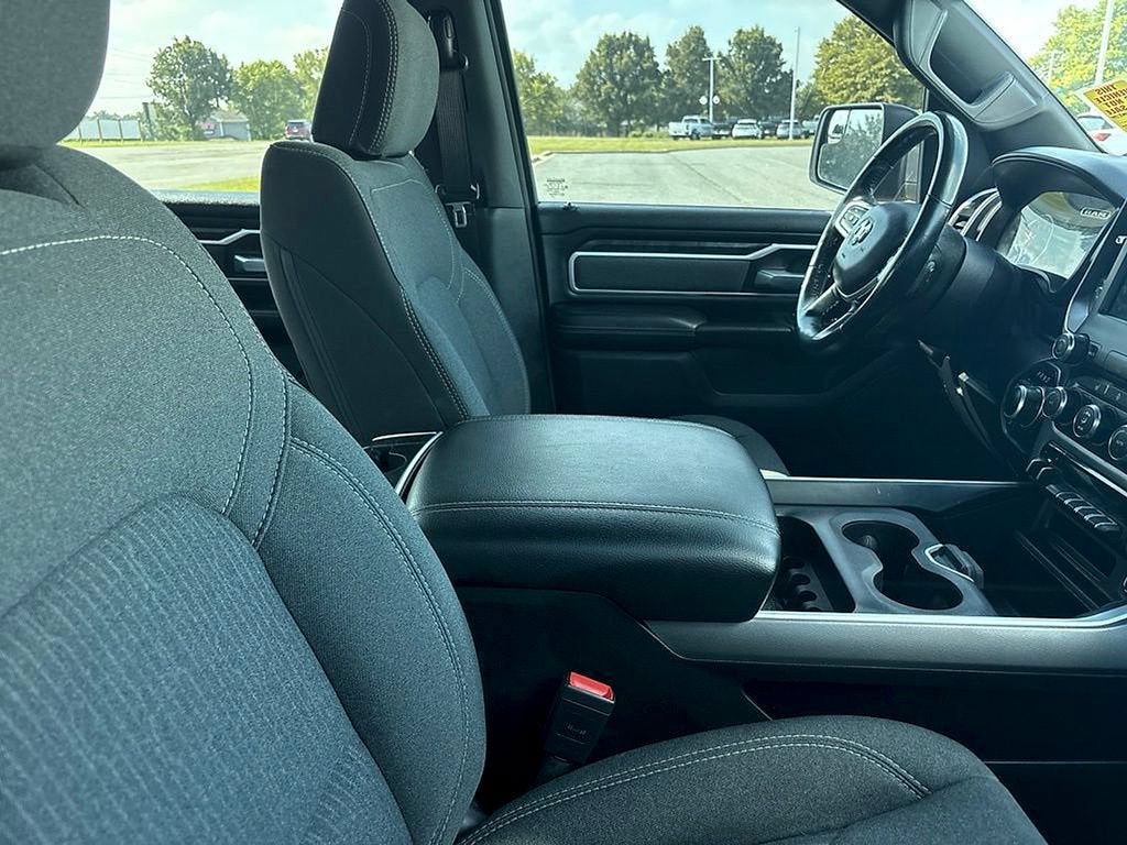2021 RAM 1500 Big Horn Crew Cab 4x4 5'7" Box