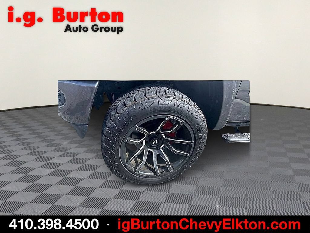 2021 RAM 1500 Laramie Crew Cab 4x4 5'7" Box