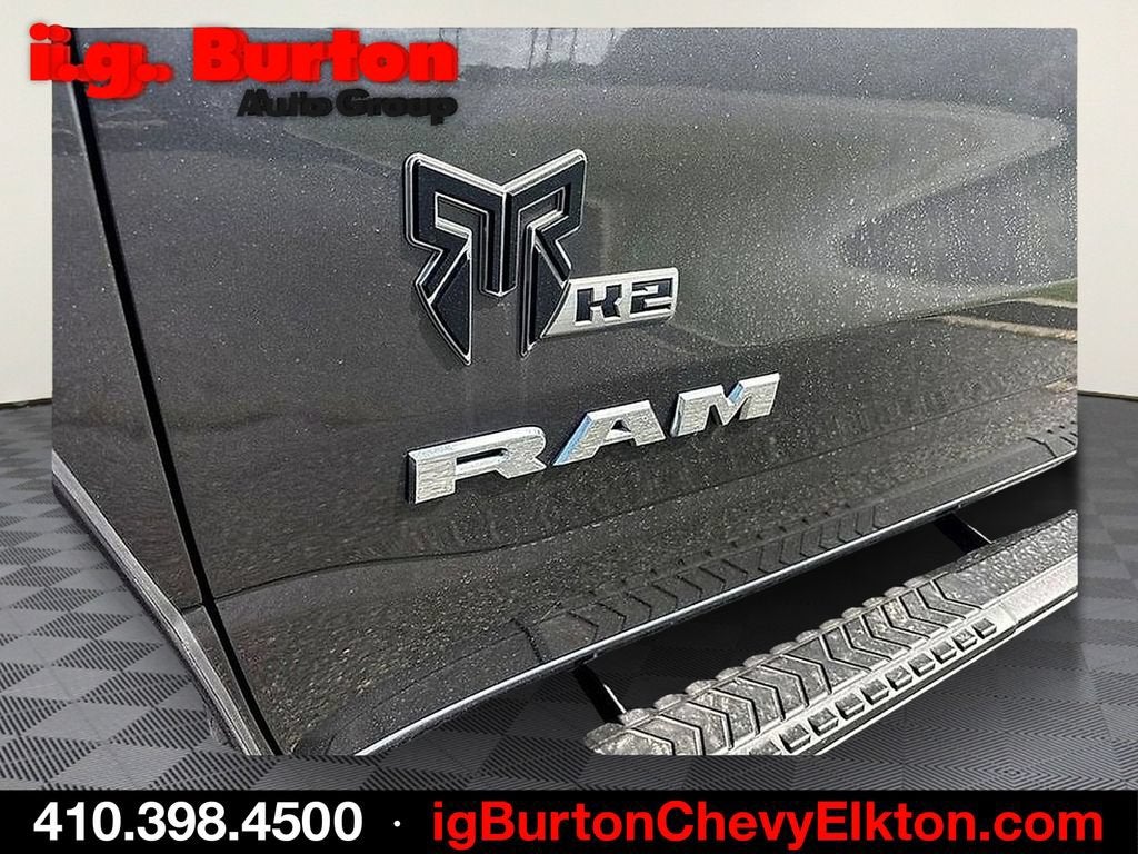 2021 RAM 1500 Laramie Crew Cab 4x4 5'7" Box