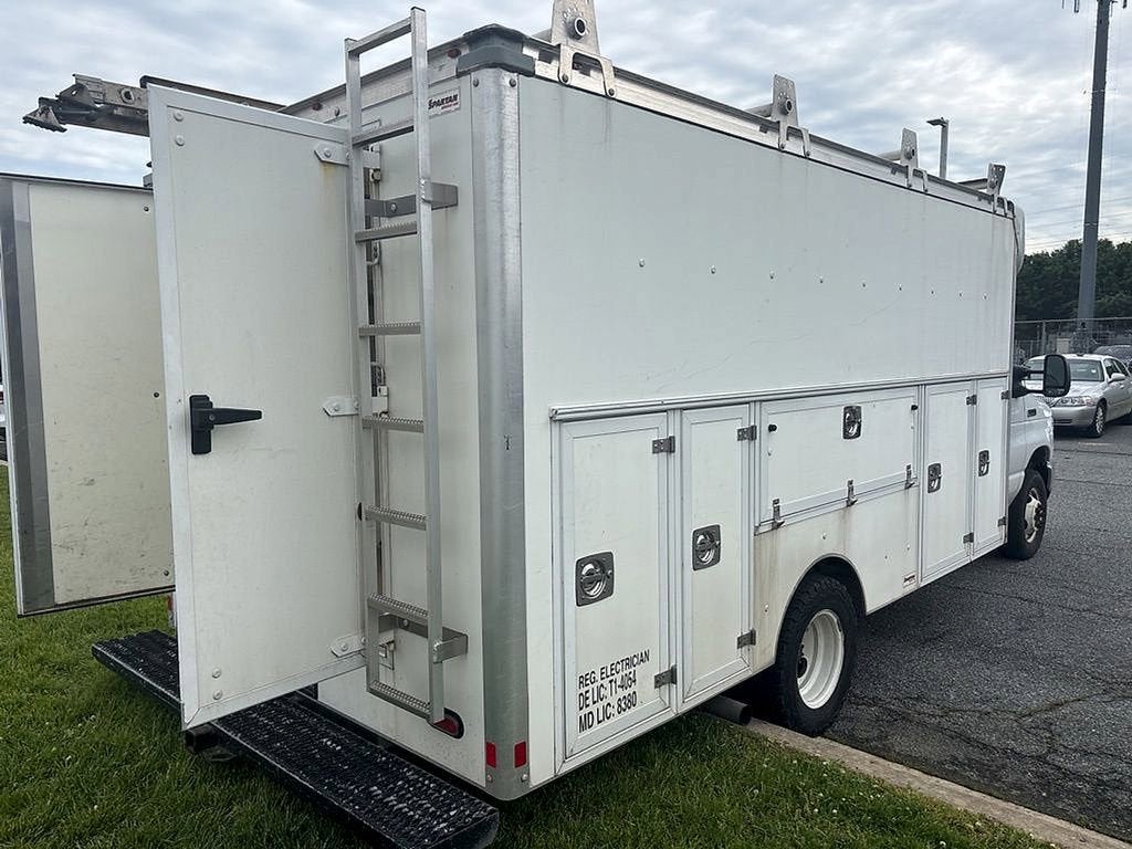 2022 Ford E-Series Cutaway E-450 DRW