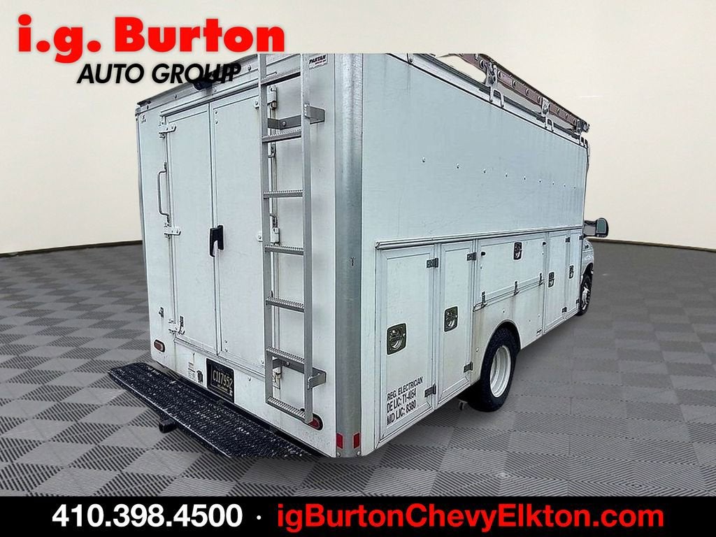 2022 Ford E-Series Cutaway E-450 DRW