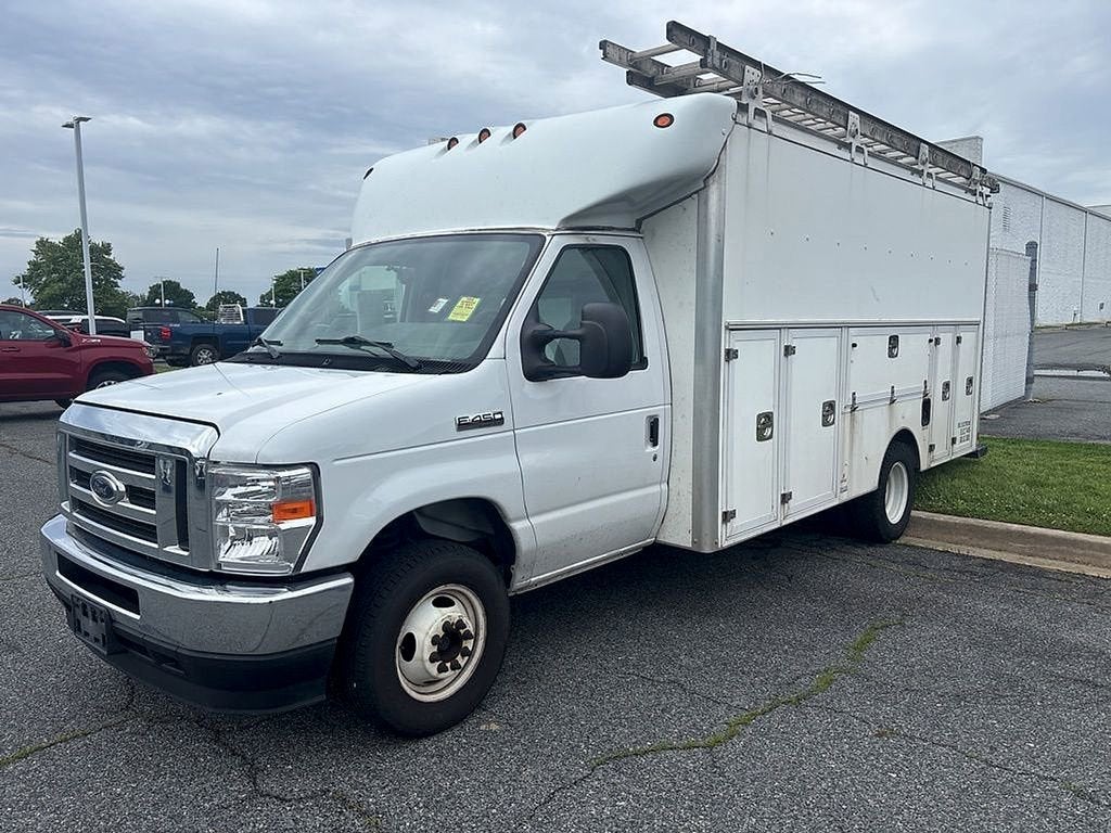 2022 Ford E-Series Cutaway E-450 DRW