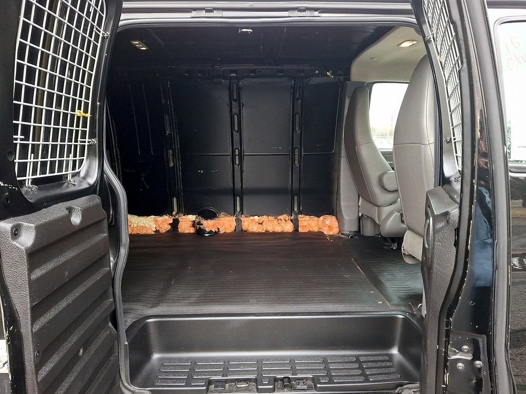 2022 Chevrolet Express Cargo 3500 WT