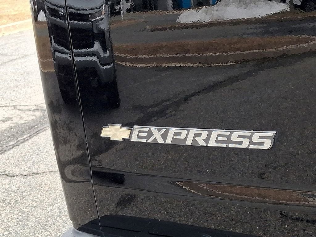 2022 Chevrolet Express Cargo 3500 WT