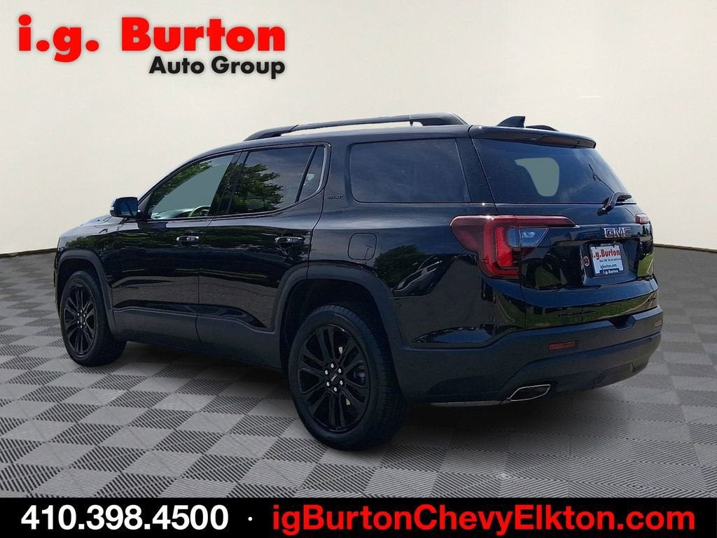 2023 GMC Acadia SLT