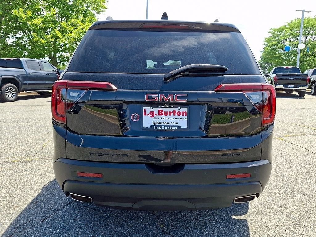 2023 GMC Acadia SLT