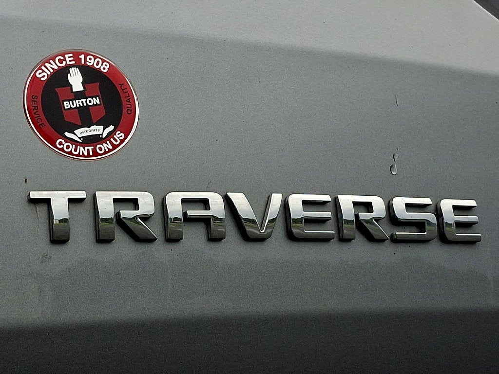 2023 Chevrolet Traverse LS