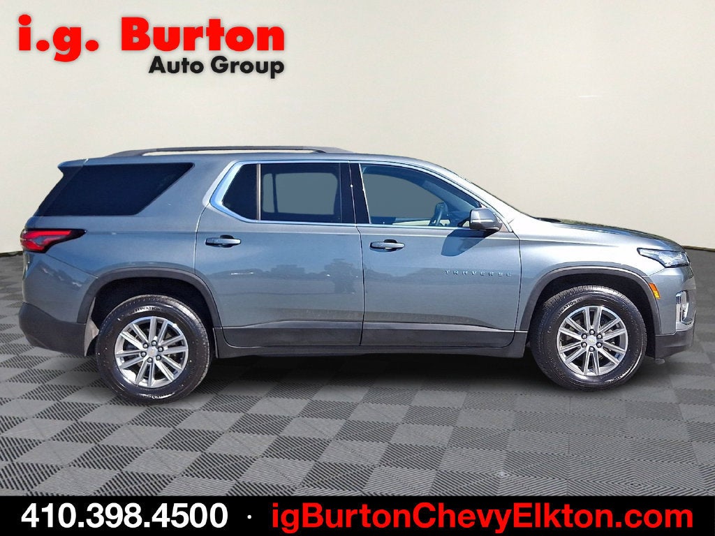 2023 Chevrolet Traverse LT Cloth