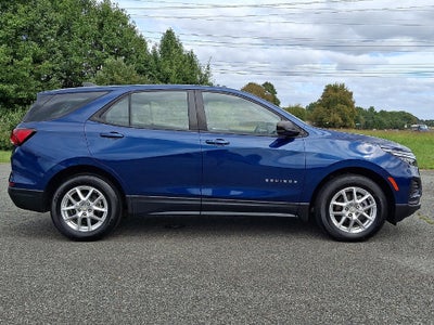 2022 Chevrolet Equinox LS