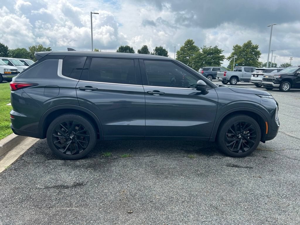 2024 Mitsubishi Outlander SE Black Edition S-AWC