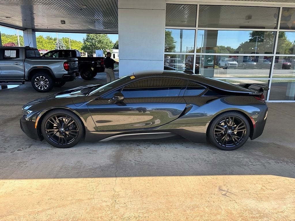 2017 BMW i8 2DR CPE